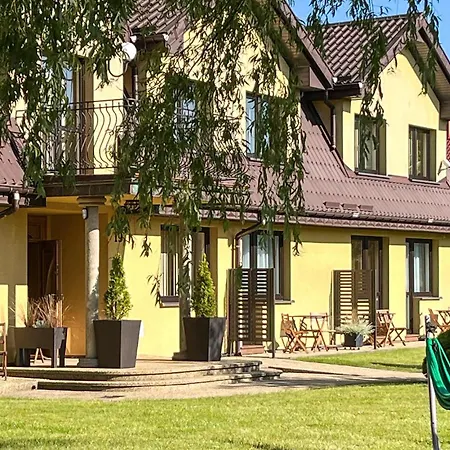 Apartman Cozy In With Swimming Pool Rowy